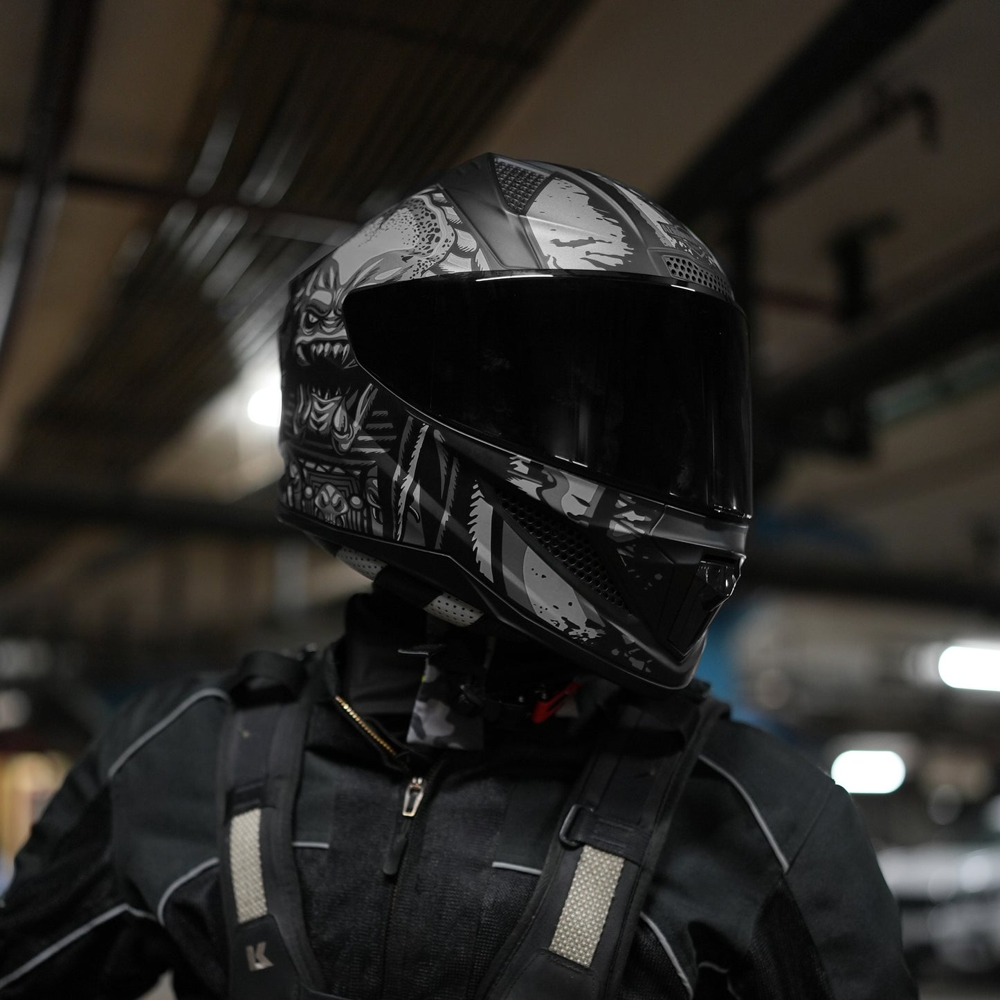 Steelbird SBH-25 Predator ISI Certified Full Face Graphic Helmet for Men and Women (Glossy Black Grey with Inner Smoke Sun Shield)